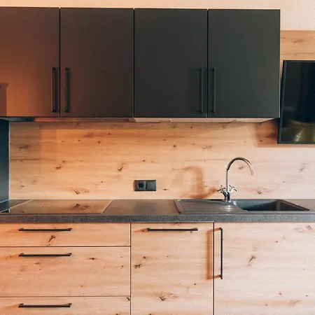 Aparthotel Burg1990 4*