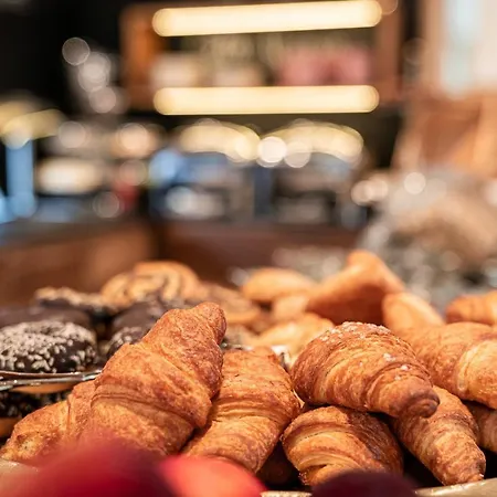 Burg1990 Aparthotel Ladis