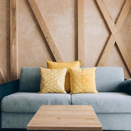 Burg1990 Ξενοδοχείο με διαμερίσματα Ladis