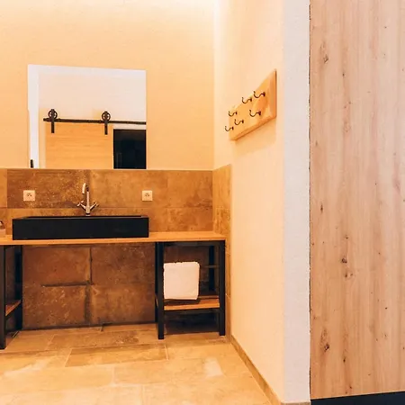 Burg1990 Ξενοδοχείο με διαμερίσματα