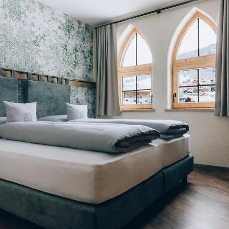 Ξενοδοχείο με διαμερίσματα Burg1990