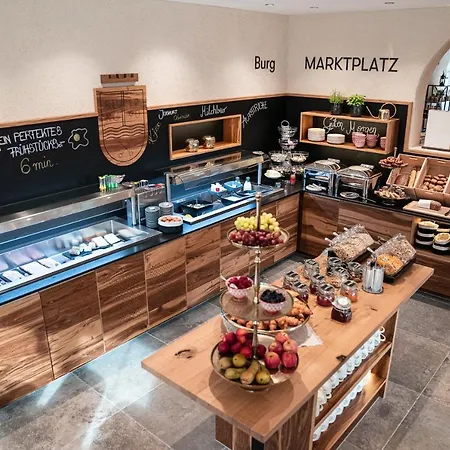 Ξενοδοχείο με διαμερίσματα Burg1990 Ladis